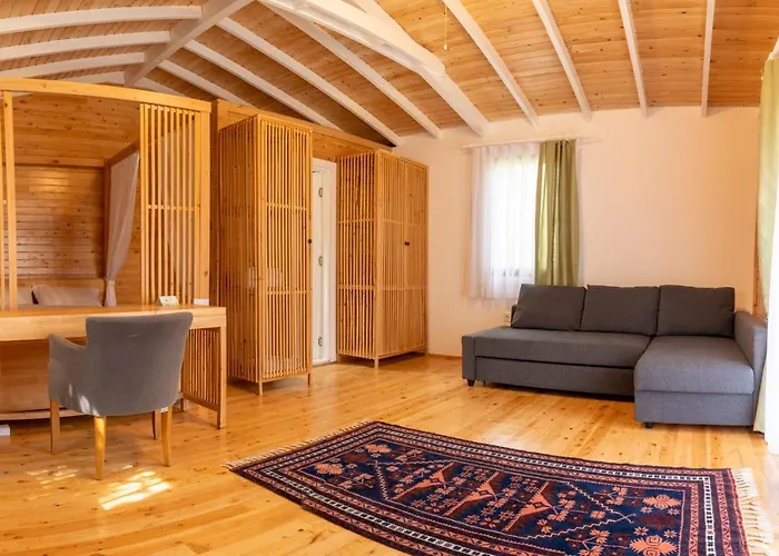 Apa Mountain Hotel 5*