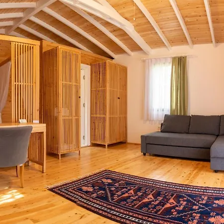 Apa Mountain Hotel 5*