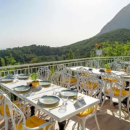 Apa Mountain 5*