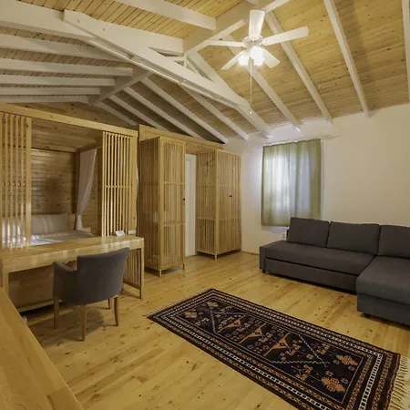 Apa Mountain Hotel 5*