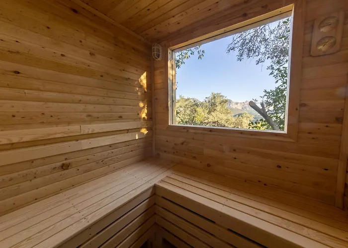 מלון Apa Mountain 5*